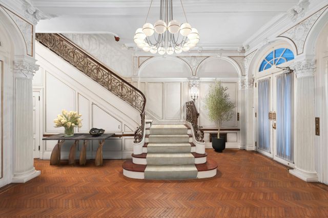 18 E 76th Street, New York City, NY 10021