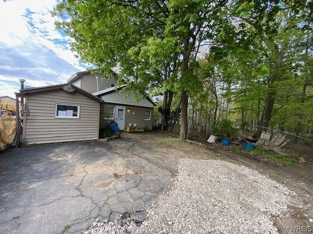 6474 Hamilton Drive, Evans, NY 14047