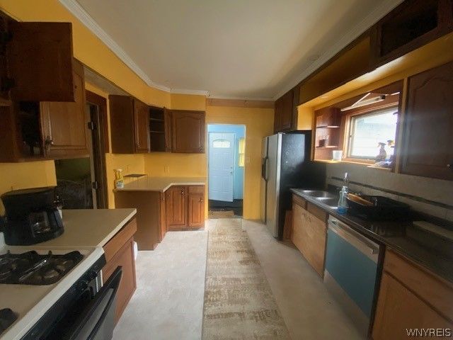 6474 Hamilton Drive, Evans, NY 14047