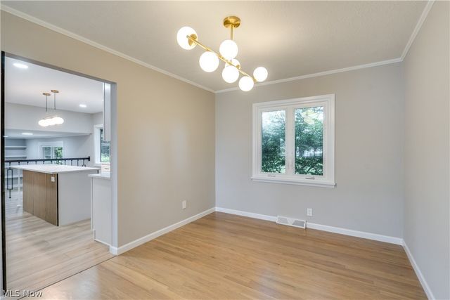 6366 Dunfield Drive, Mayfield Heights, OH 44143