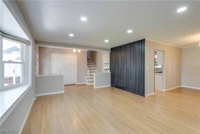 6366 Dunfield Drive, Mayfield Heights, OH 44143