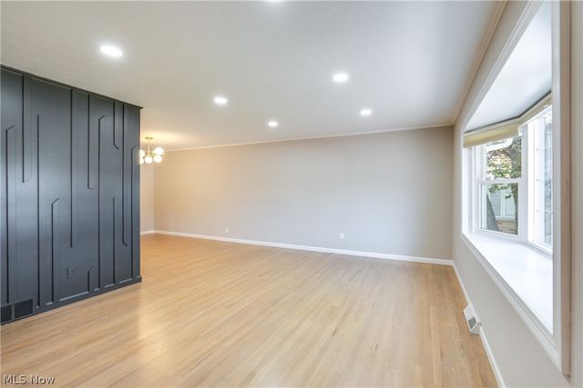 6366 Dunfield Drive, Mayfield Heights, OH 44143