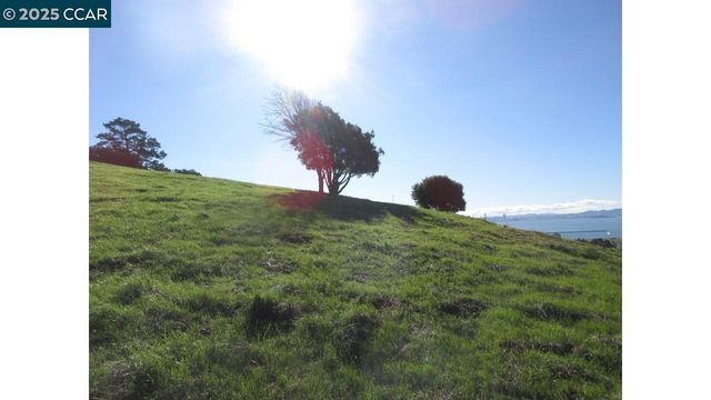 0 Crest Ave, Richmond, CA 94801