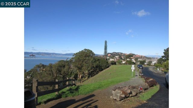 0 Crest Ave, Richmond, CA 94801