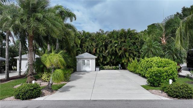 10070 Parkwood DR, Fort Myers, FL 33905