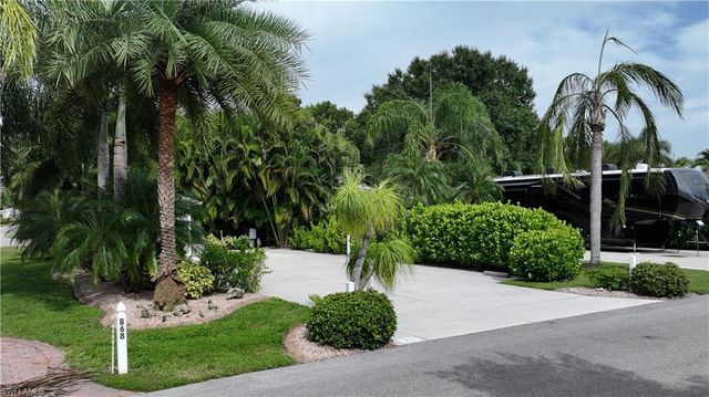 10070 Parkwood DR, Fort Myers, FL 33905
