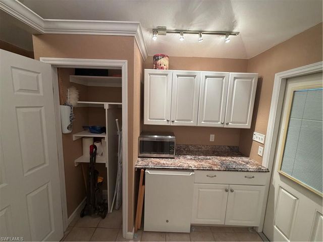 10070 Parkwood DR, Fort Myers, FL 33905
