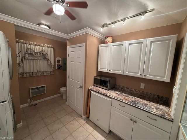 10070 Parkwood DR, Fort Myers, FL 33905