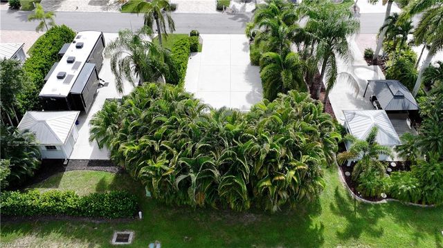 10070 Parkwood DR, Fort Myers, FL 33905