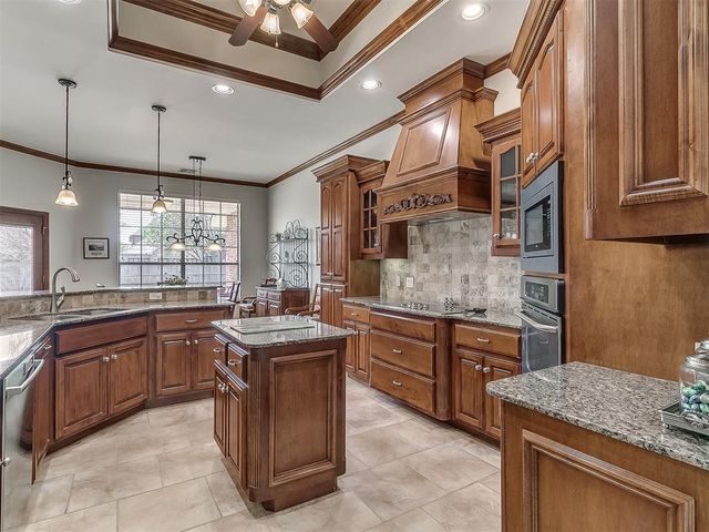 8512 NW 124 Street, Oklahoma City, OK 73142