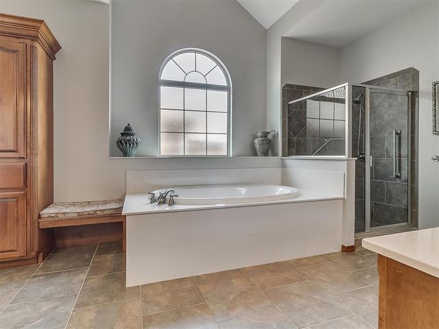 8512 NW 124 Street, Oklahoma City, OK 73142