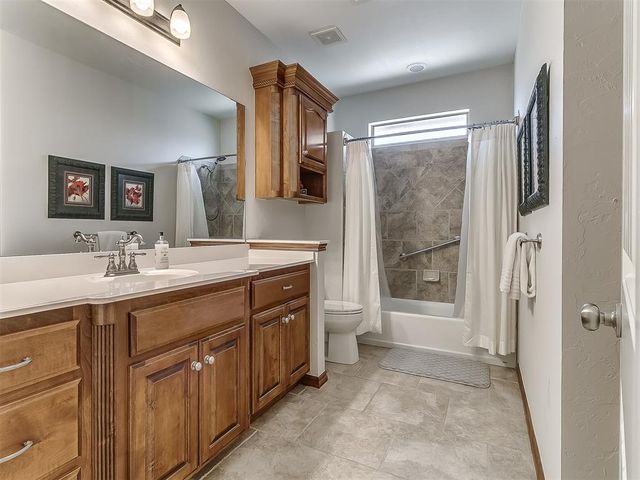 8512 NW 124 Street, Oklahoma City, OK 73142