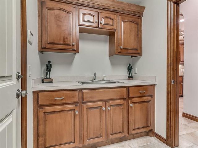 8512 NW 124 Street, Oklahoma City, OK 73142