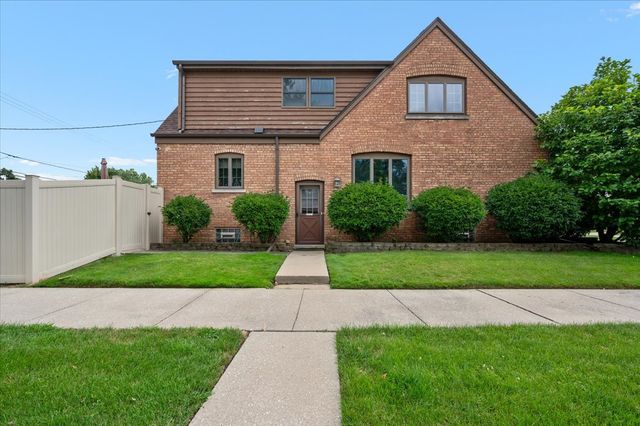 7259 N Odell Avenue, Chicago, IL 60631