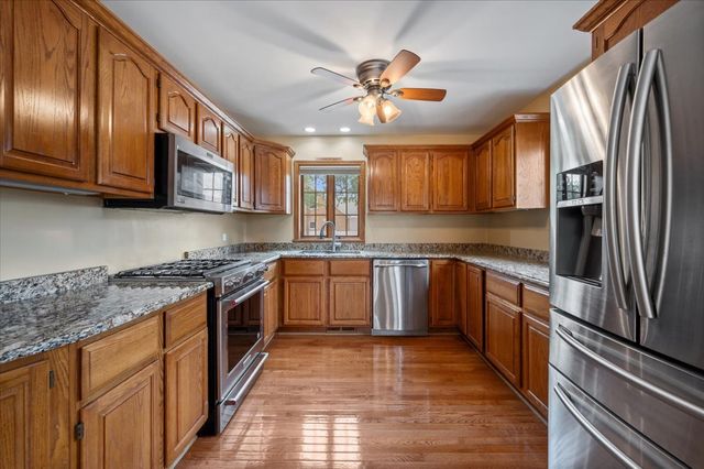 7259 N Odell Avenue, Chicago, IL 60631