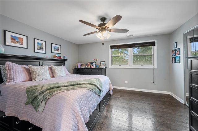 7259 N Odell Avenue, Chicago, IL 60631