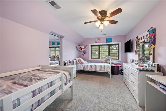 7259 N Odell Avenue, Chicago, IL 60631