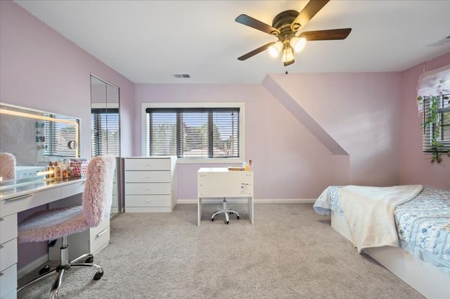 7259 N Odell Avenue, Chicago, IL 60631