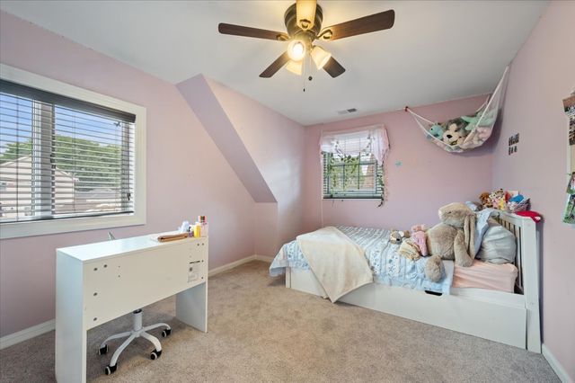 7259 N Odell Avenue, Chicago, IL 60631