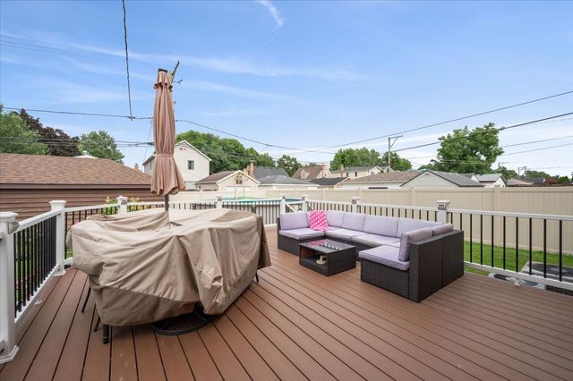 7259 N Odell Avenue, Chicago, IL 60631