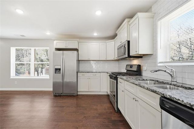 250 Maple Street, Hapeville, GA 30354