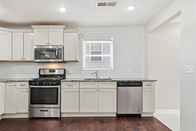 250 Maple Street, Hapeville, GA 30354