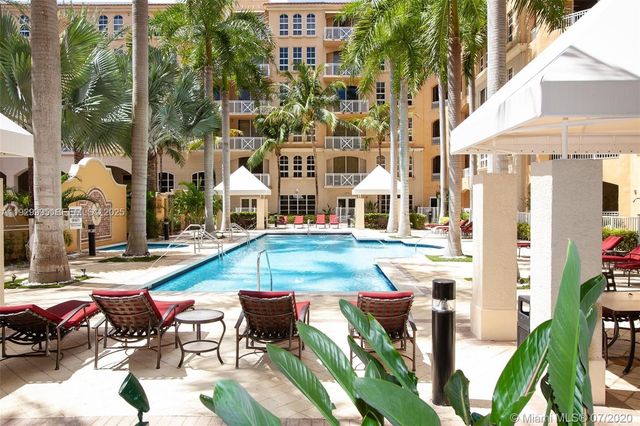 3001 NE 185th St 118, Aventura, FL 33180