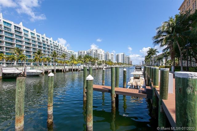 3001 NE 185th St 118, Aventura, FL 33180