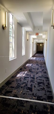 3001 NE 185th St 118, Aventura, FL 33180