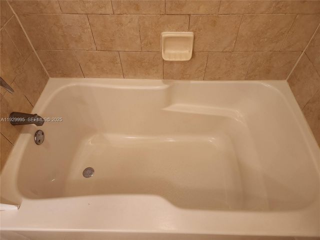 3001 NE 185th St 118, Aventura, FL 33180