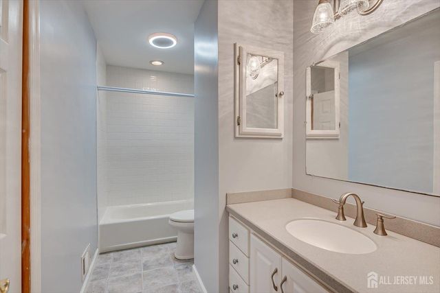 40 Winton Road, East Brunswick, NJ 08816