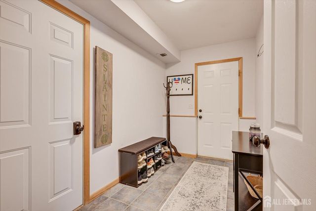 40 Winton Road, East Brunswick, NJ 08816