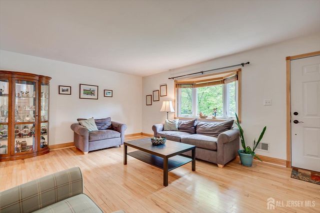 40 Winton Road, East Brunswick, NJ 08816