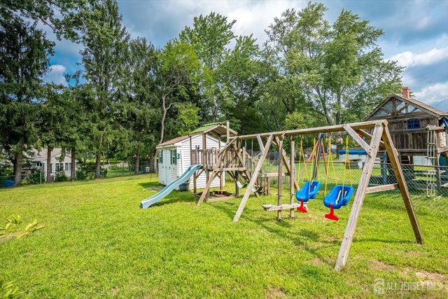 40 Winton Road, East Brunswick, NJ 08816