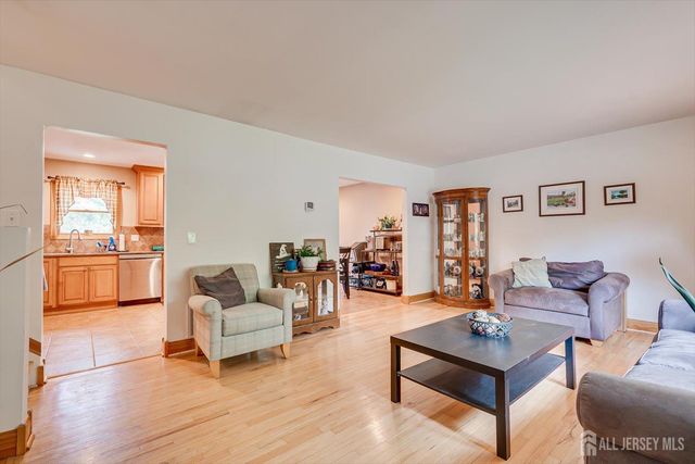 40 Winton Road, East Brunswick, NJ 08816