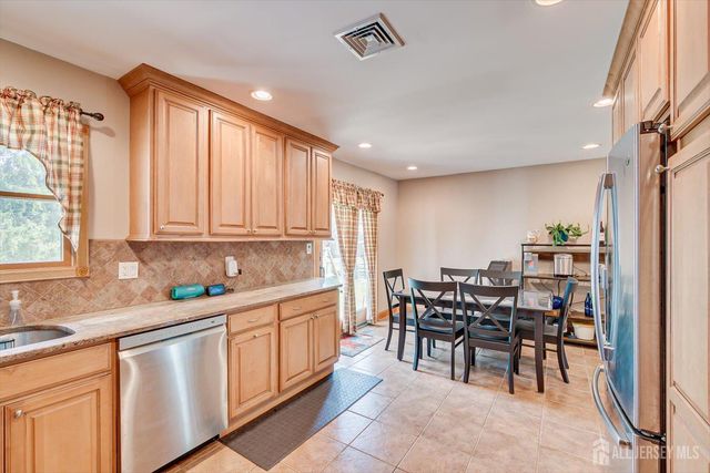 40 Winton Road, East Brunswick, NJ 08816