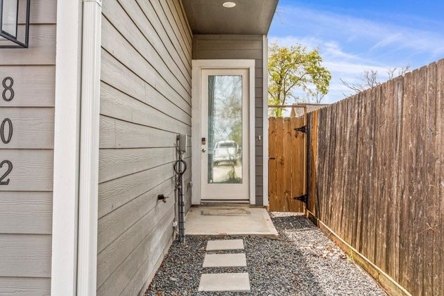 802 Berry Sage Lane, Houston, TX 77022