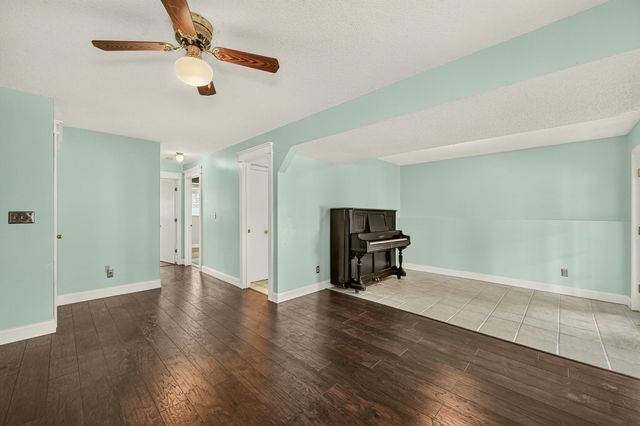 4215 4th Place NW, Rochester, MN 55901