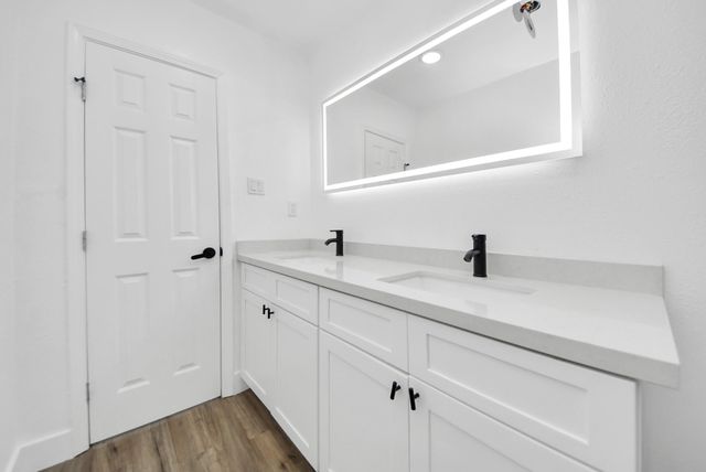 1203 W 6th Street, Freeport, TX 77541