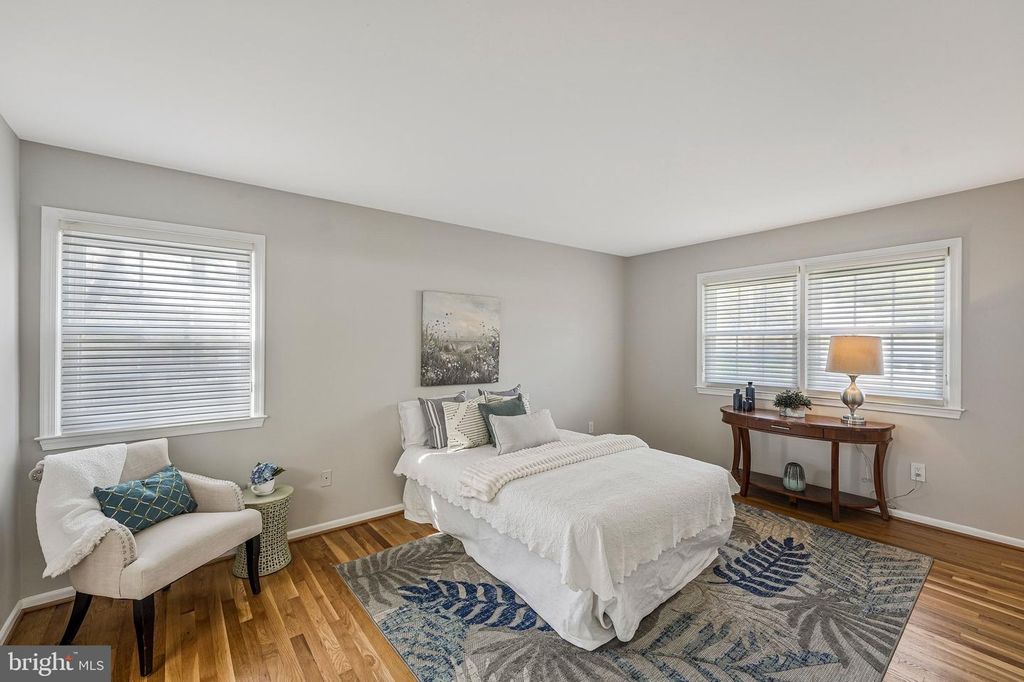 Image 16 of property listing at 1709 PEBBLE BEACH DR, Vienna, VA 22182