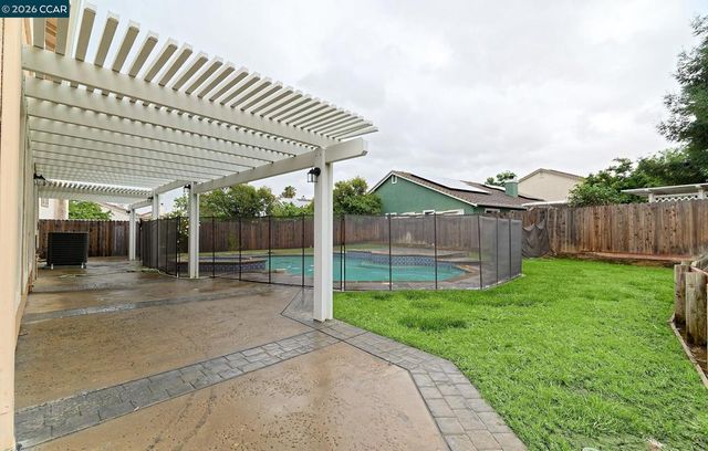 1128 Prewett Ranch Dr, Antioch, CA 94531