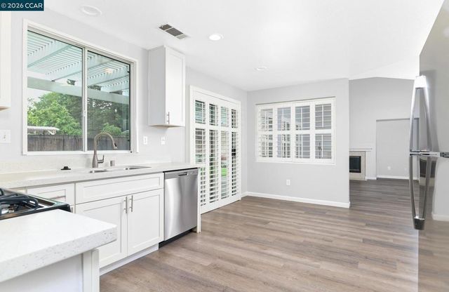 1128 Prewett Ranch Dr, Antioch, CA 94531