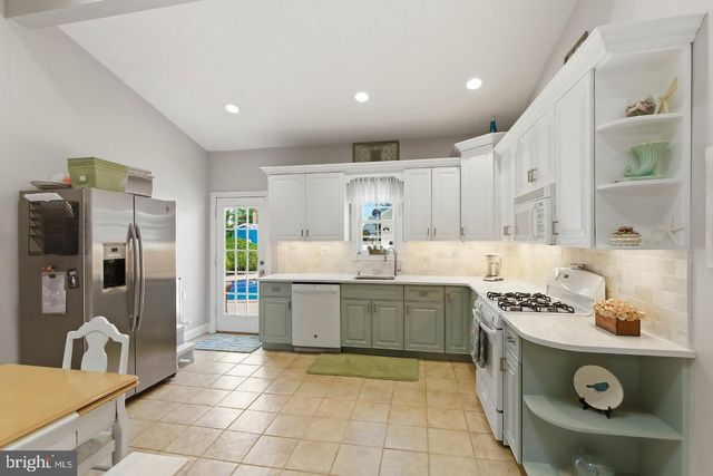 111 BASH RD, Toms River, NJ 08753