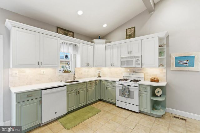 111 BASH RD, Toms River, NJ 08753