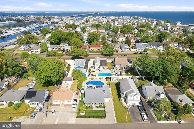 111 BASH RD, Toms River, NJ 08753