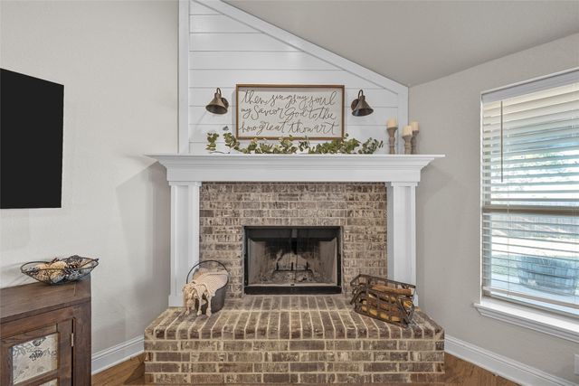 903 Dublin Court, Mcgregor, TX 76657