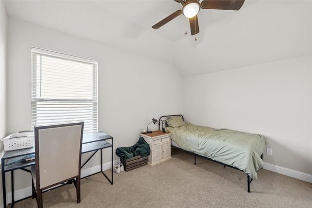 903 Dublin Court, Mcgregor, TX 76657