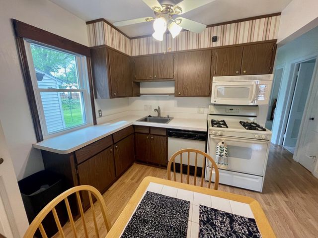 9567 Columbia Street, Redford Charter Twp, MI 48239