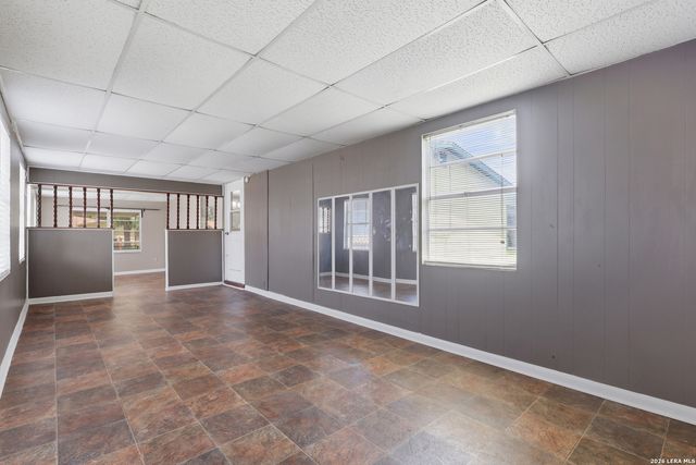 530 E BONNER AVE, San Antonio, TX 78214