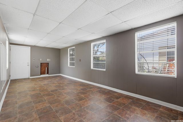 530 E BONNER AVE, San Antonio, TX 78214